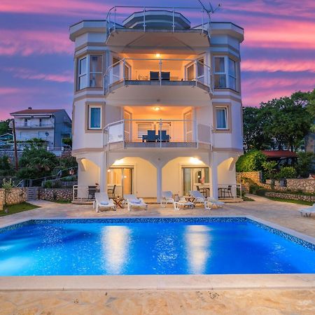 Bella Adria Apartmani Dramalj Ngoại thất bức ảnh