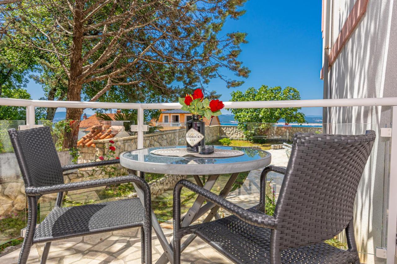 Bella Adria Apartmani Dramalj Ngoại thất bức ảnh