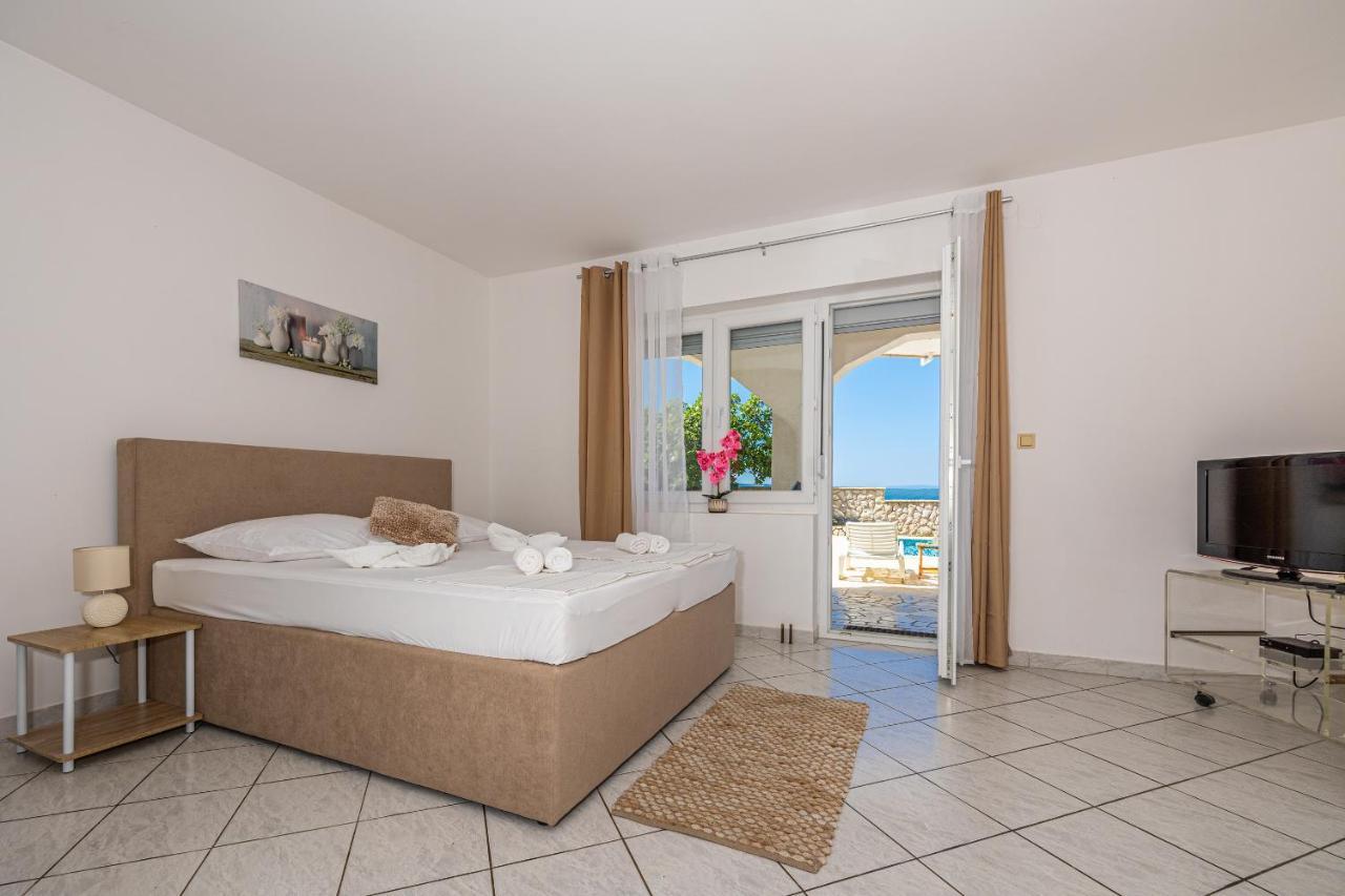 Bella Adria Apartmani Dramalj Ngoại thất bức ảnh
