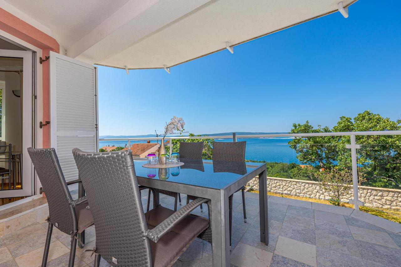 Bella Adria Apartmani Dramalj Ngoại thất bức ảnh