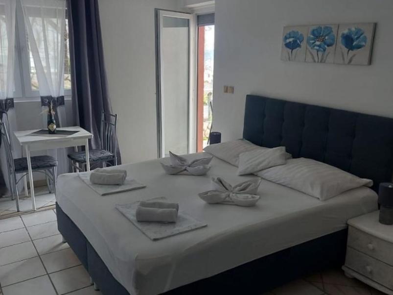 Bella Adria Apartmani Dramalj Ngoại thất bức ảnh