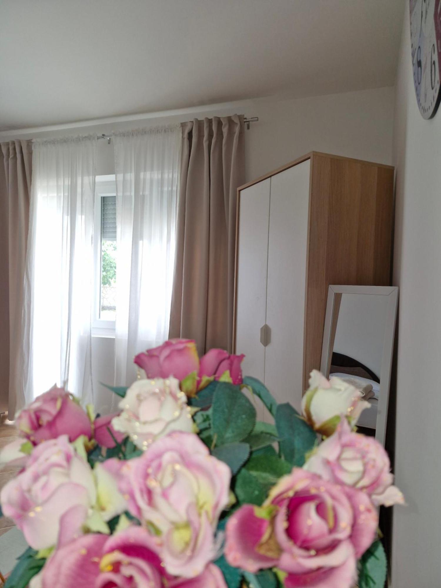 Bella Adria Apartmani Dramalj Ngoại thất bức ảnh